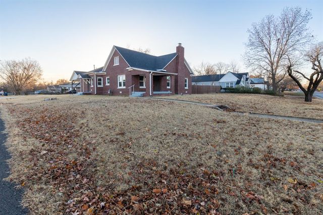 2021 N Broadway Avenue, Shawnee, OK 74804