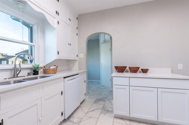 2021 N Broadway Avenue, Shawnee, OK 74804