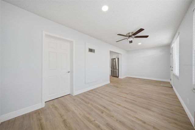 2401 ECUADORIAN WAY 19, Clearwater, FL 33763