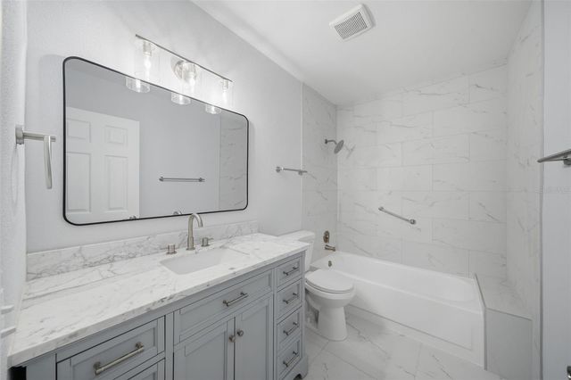 2401 ECUADORIAN WAY 19, Clearwater, FL 33763
