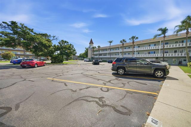 2401 ECUADORIAN WAY 19, Clearwater, FL 33763