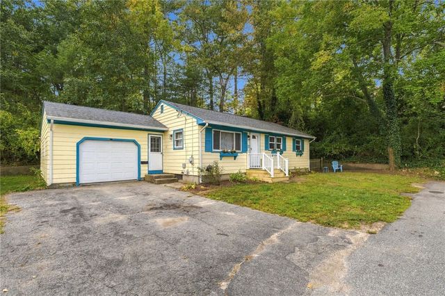 6 Sand Street, Coventry, RI 02816