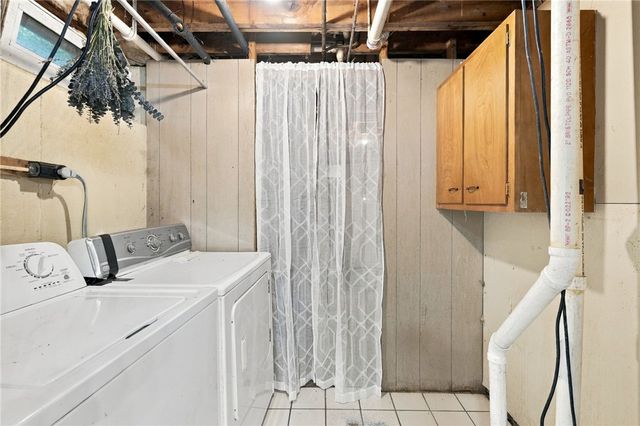 6 Sand Street, Coventry, RI 02816