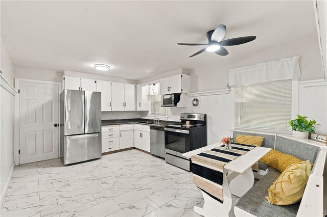 6 Sand Street, Coventry, RI 02816