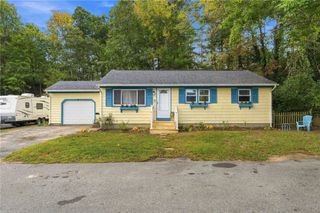 6 Sand Street, Coventry, RI 02816