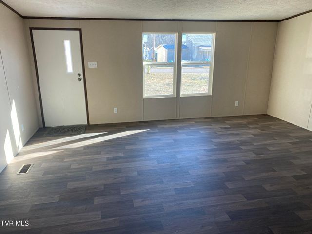 111 East 28th Street, Big Stone Gap, VA 24219