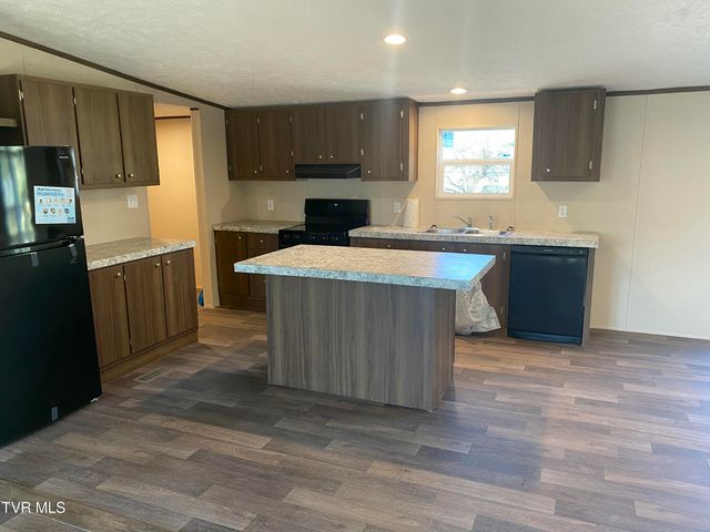 111 East 28th Street, Big Stone Gap, VA 24219