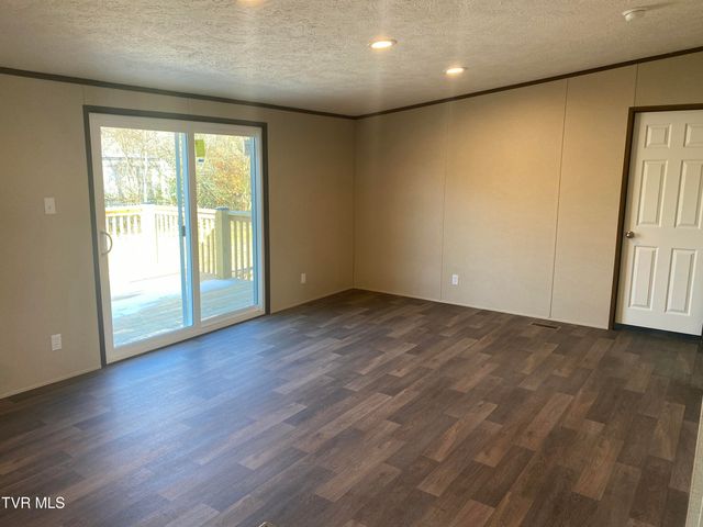 111 East 28th Street, Big Stone Gap, VA 24219