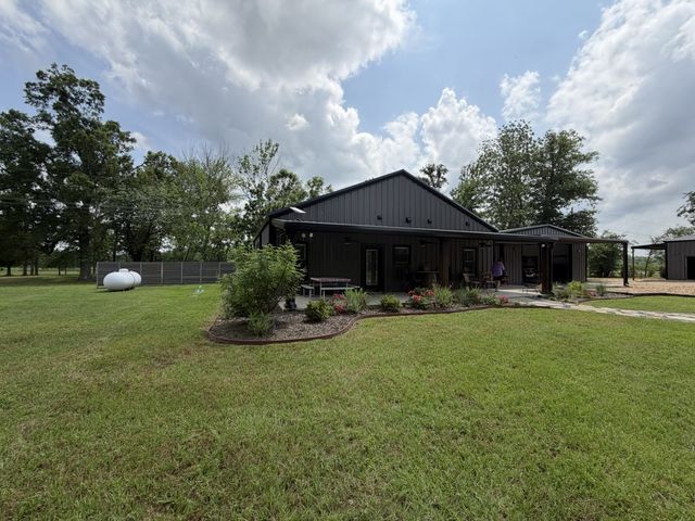 276 Fm 71, Mt Pleasant, TX 75455