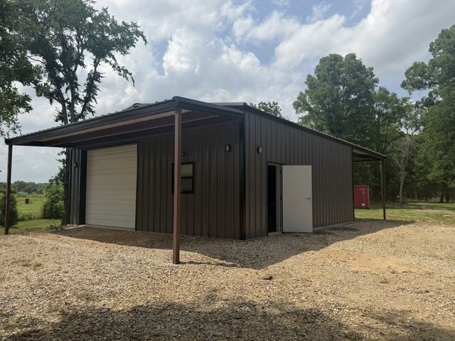 276 Fm 71, Mt Pleasant, TX 75455