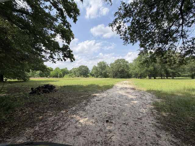 276 Fm 71, Mt Pleasant, TX 75455