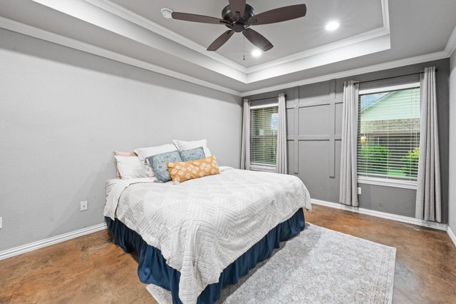 1623 Hawthorne Street, Cleburne, TX 76033