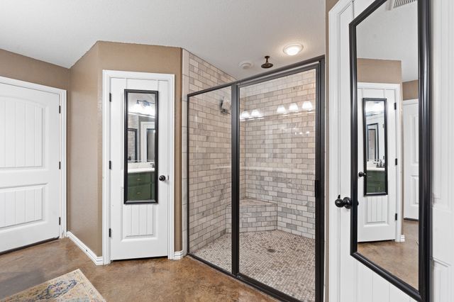 1623 Hawthorne Street, Cleburne, TX 76033