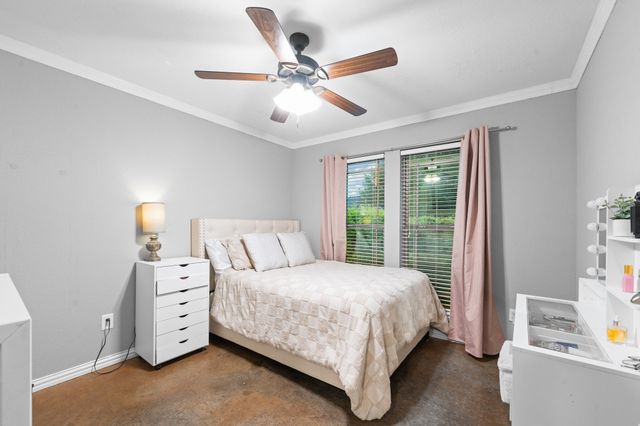 1623 Hawthorne Street, Cleburne, TX 76033