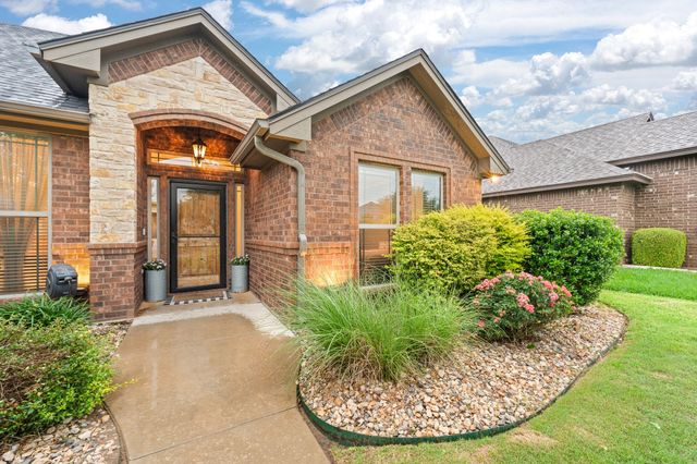 1623 Hawthorne Street, Cleburne, TX 76033