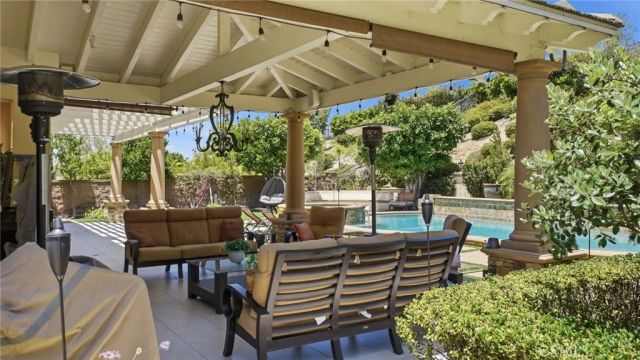 19853 Red Roan Lane, Yorba Linda, CA 92886