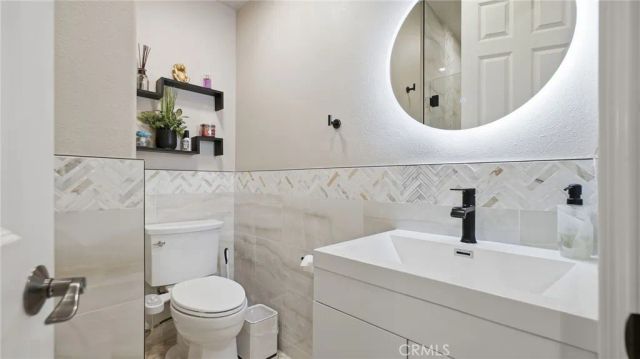 19853 Red Roan Lane, Yorba Linda, CA 92886