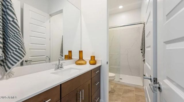 7966 W ROWEL Road, Peoria, AZ 85383