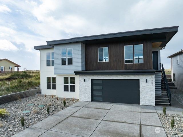 31901 G Street, Ocean Park, WA 98640