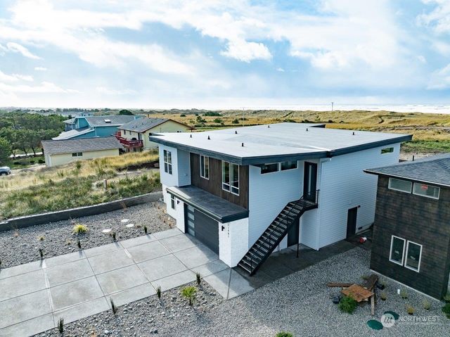 31901 G Street, Ocean Park, WA 98640