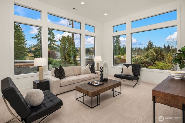 15534 SE 10th Street, Bellevue, WA 98007