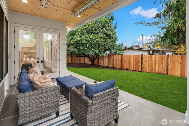 15534 SE 10th Street, Bellevue, WA 98007