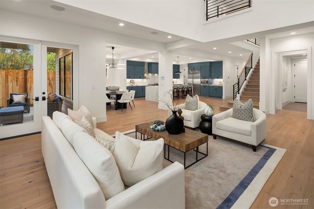 15534 SE 10th Street, Bellevue, WA 98007