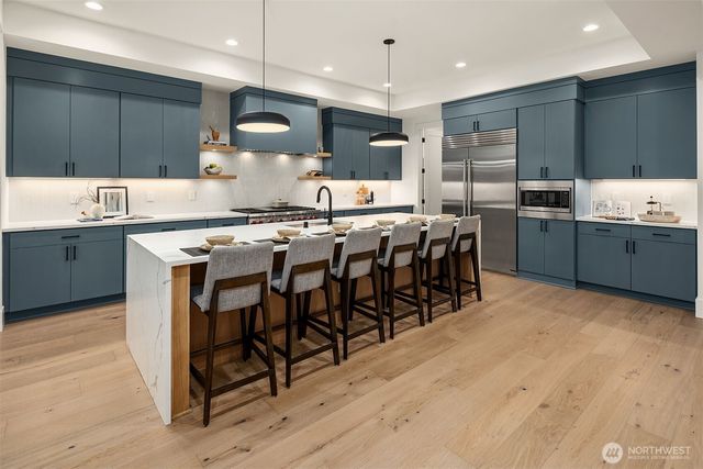 15534 SE 10th Street, Bellevue, WA 98007