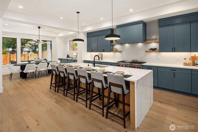 15534 SE 10th Street, Bellevue, WA 98007