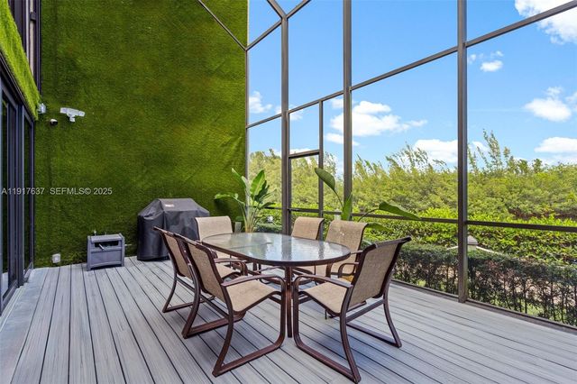 6124 Paradise Point Drive 6124, Palmetto Bay, FL 33157