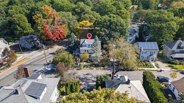 4 Hawthorn Rd, Milton, MA 02186