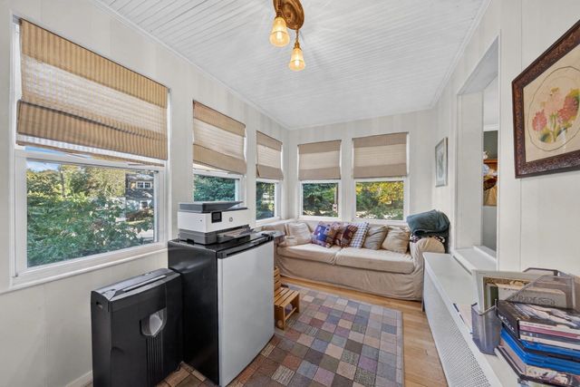 4 Hawthorn Rd, Milton, MA 02186