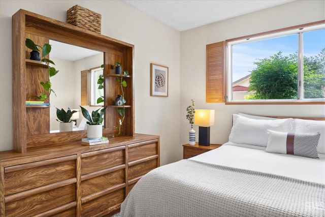 5501 Demaret Avenue, Bakersfield, CA 93309