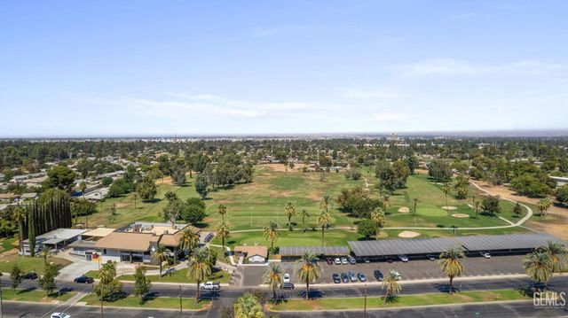 5501 Demaret Avenue, Bakersfield, CA 93309