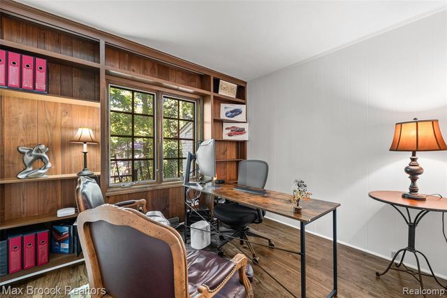 433 Whippers In Court, Bloomfield Hills, MI 48304