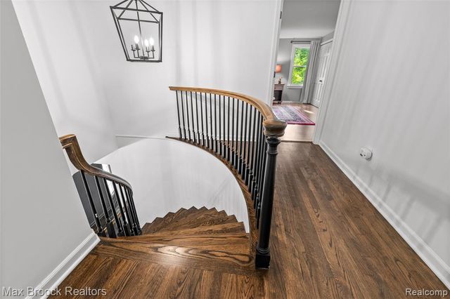 433 Whippers In Court, Bloomfield Hills, MI 48304