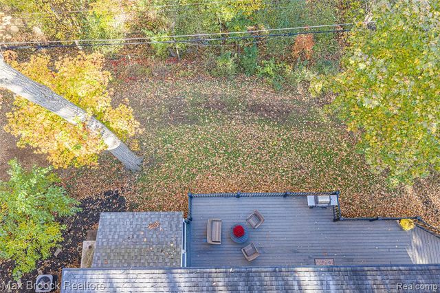 433 Whippers In Court, Bloomfield Hills, MI 48304