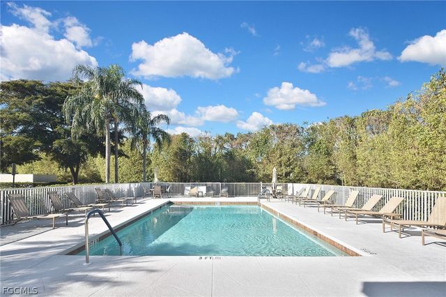 10275 Bismark Palm WAY 1143, Fort Myers, FL 33966