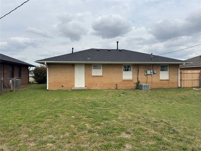 2610 NW Wesley Avenue, Lawton, OK 73505