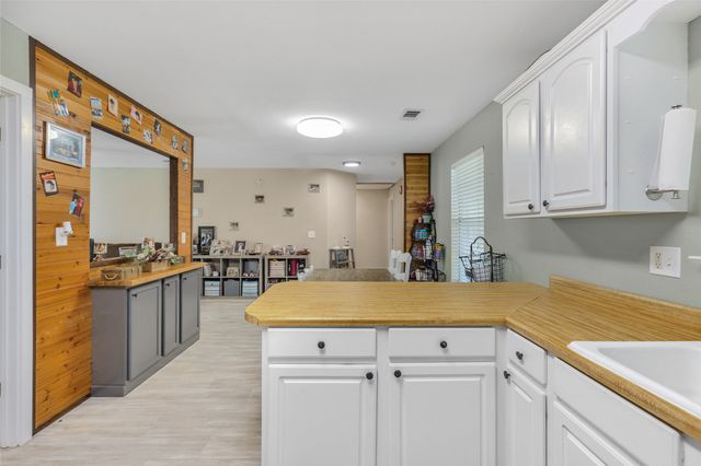 103 Elm Street, Roxton, TX 75477