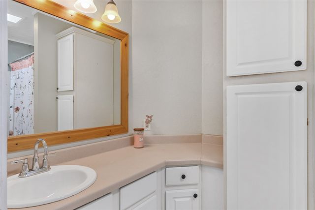 103 Elm Street, Roxton, TX 75477