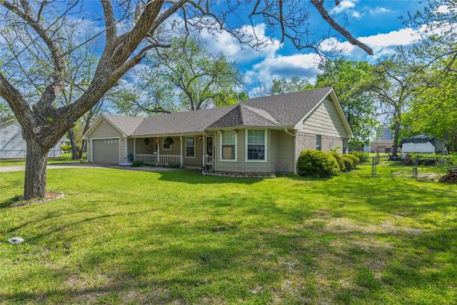 103 Elm Street, Roxton, TX 75477