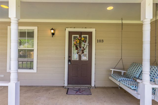 103 Elm Street, Roxton, TX 75477