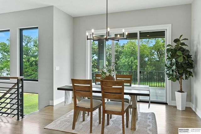 15525 Riha Circle, Springfield, NE 68059