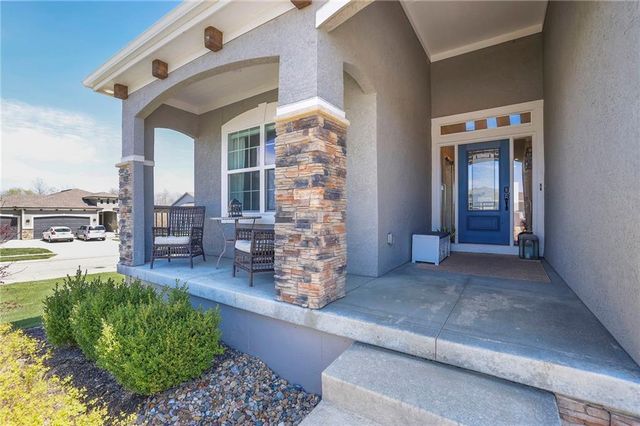18903 Mahaffie Street, Spring Hill, KS 66083