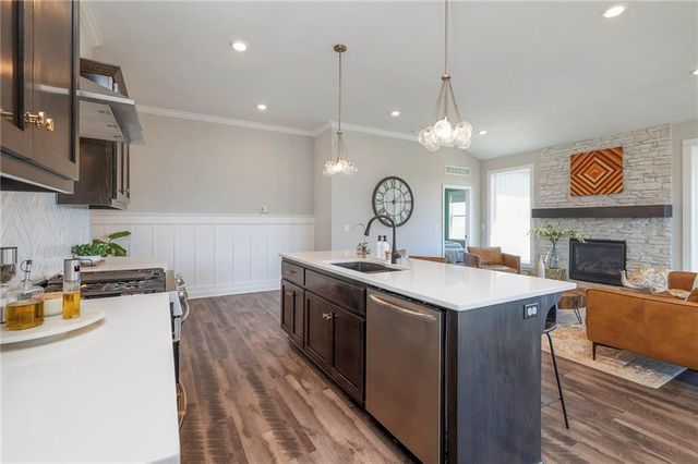 18903 Mahaffie Street, Spring Hill, KS 66083