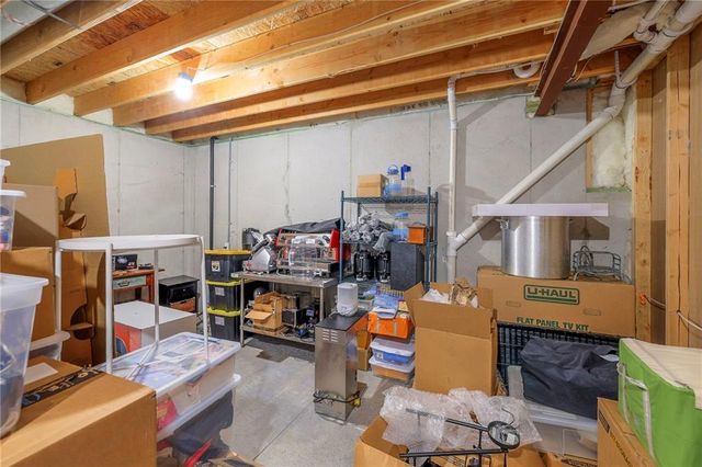 18903 Mahaffie Street, Spring Hill, KS 66083