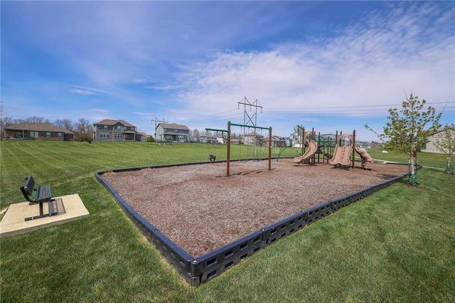 18903 Mahaffie Street, Spring Hill, KS 66083