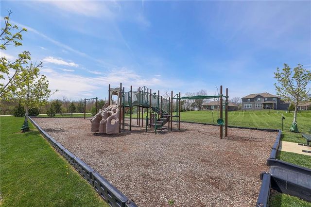 18903 Mahaffie Street, Spring Hill, KS 66083