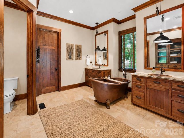 9208 Flying Eagle Lane, Charlotte, NC 28278
